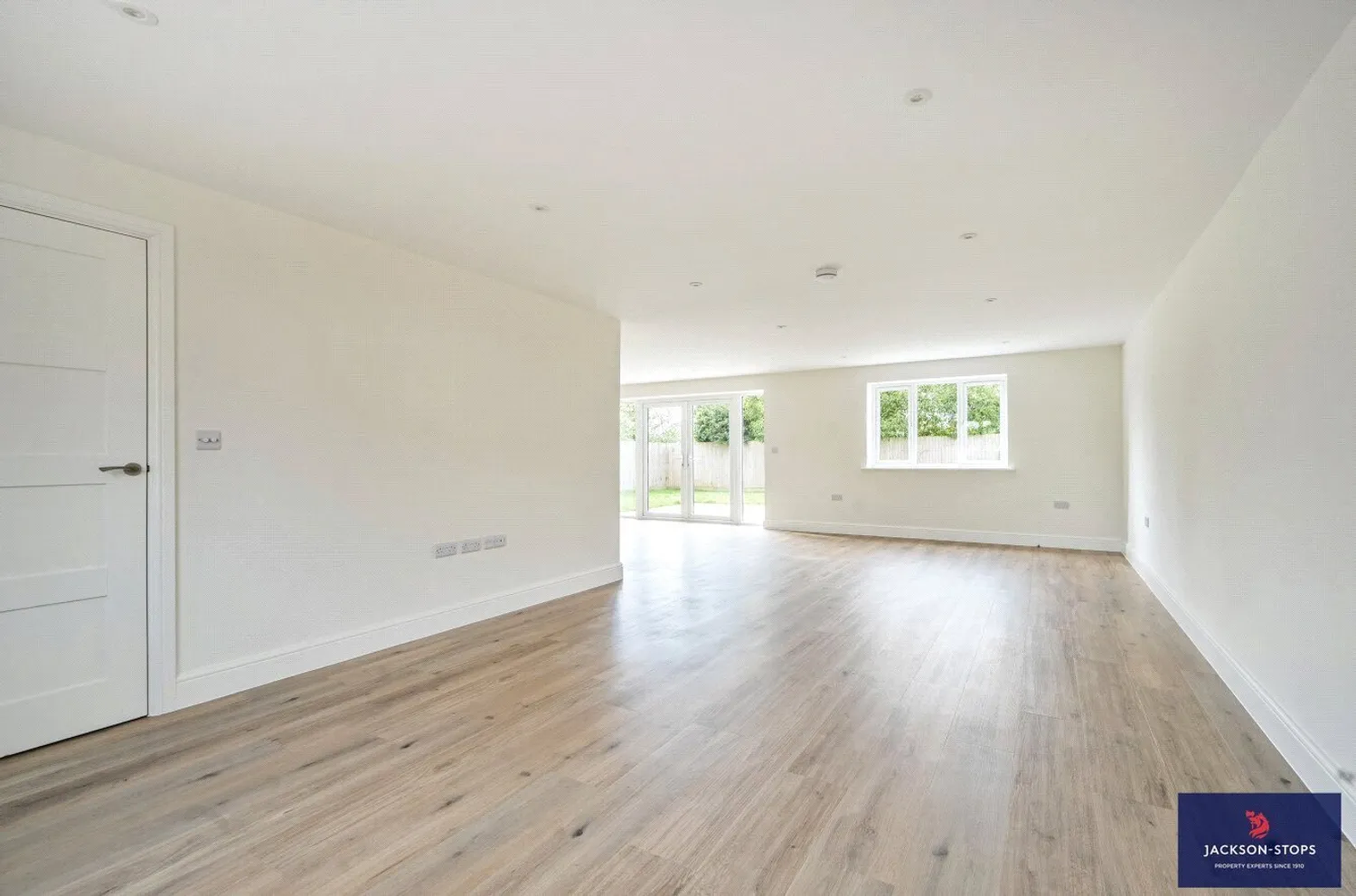 Whitecroft Drive, Saxon Street, CB8 photo 5