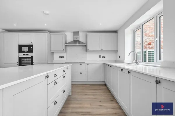 Whitecroft Drive, Saxon Street, CB8 photo 7