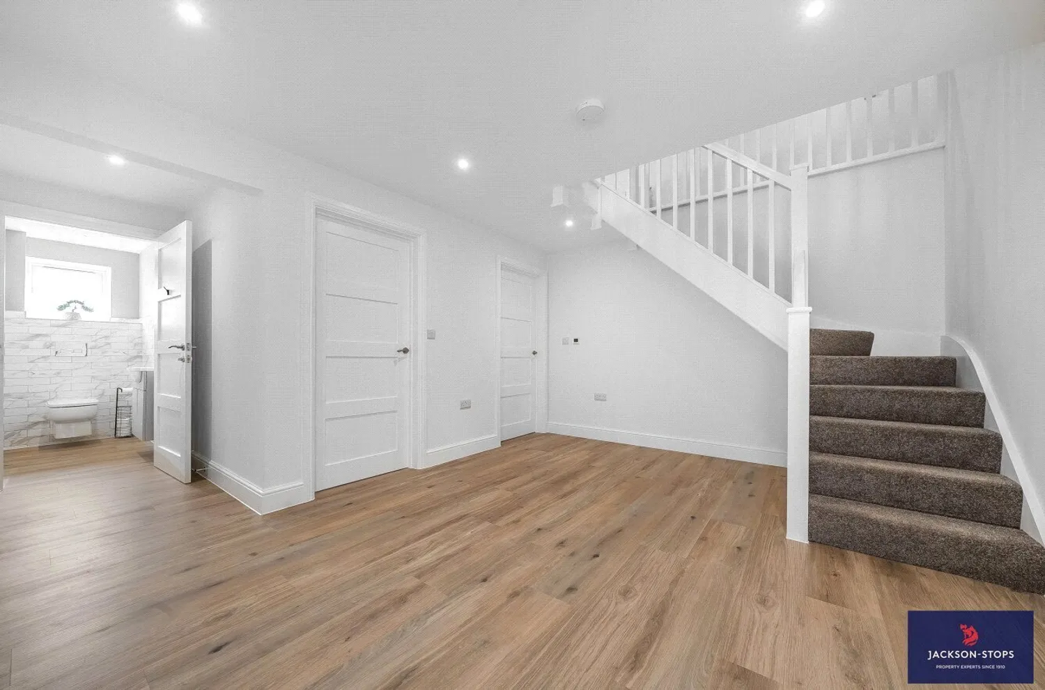 Whitecroft Drive, Saxon Street, CB8 photo 9