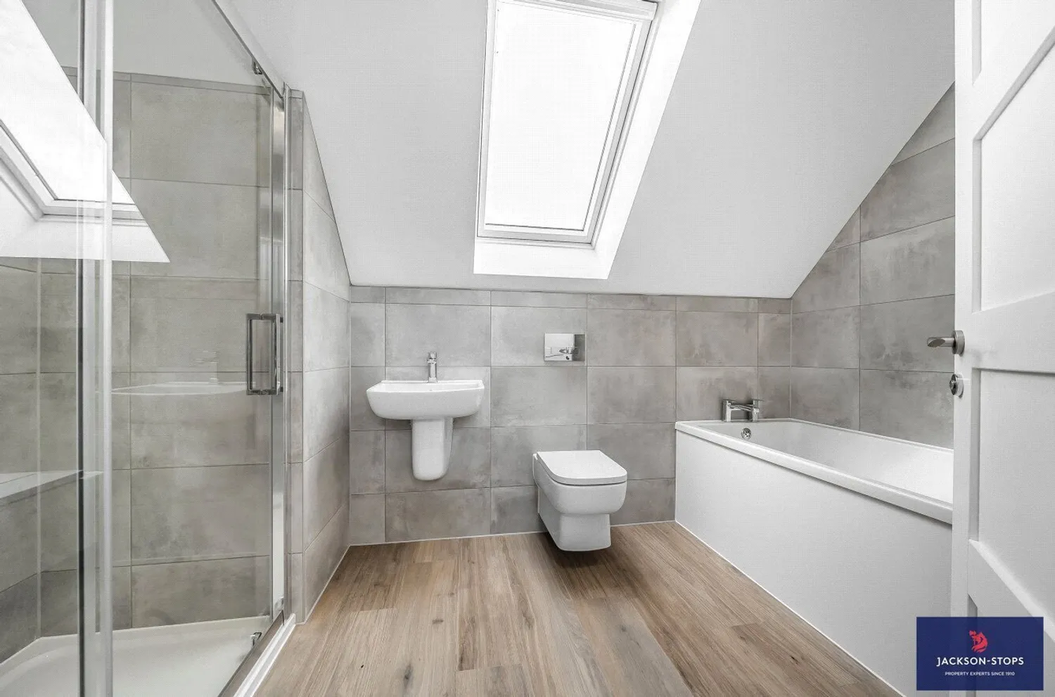 Whitecroft Drive, Saxon Street, CB8 photo 12