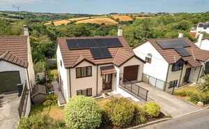 Tregarrick Close, Helston, Cornwall, TR13 photo