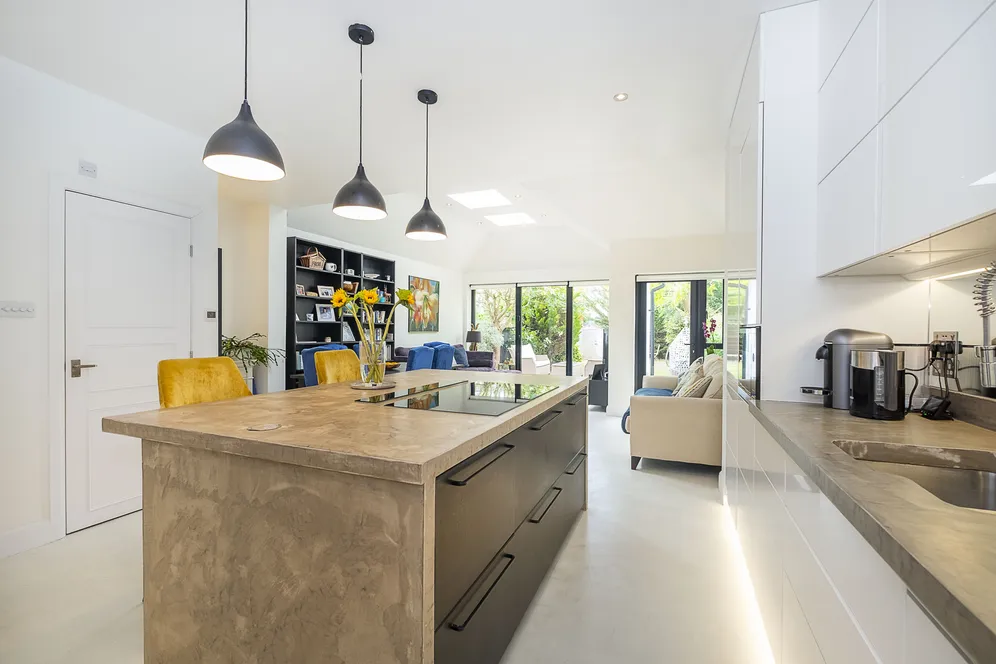 Neville Road, Kingston Upon Thames, KT1 photo 3