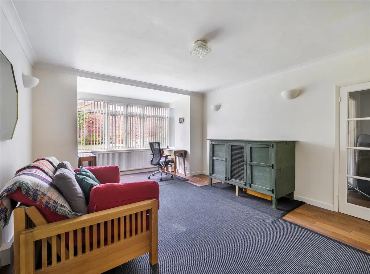 Brondesbury Park, London NW6