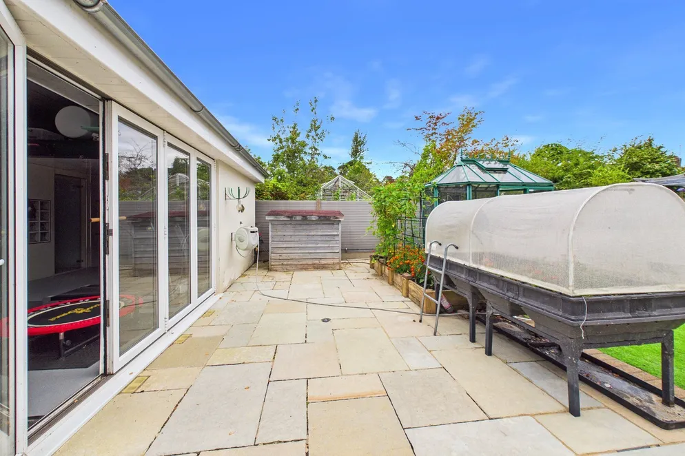 Property carousel item 40
