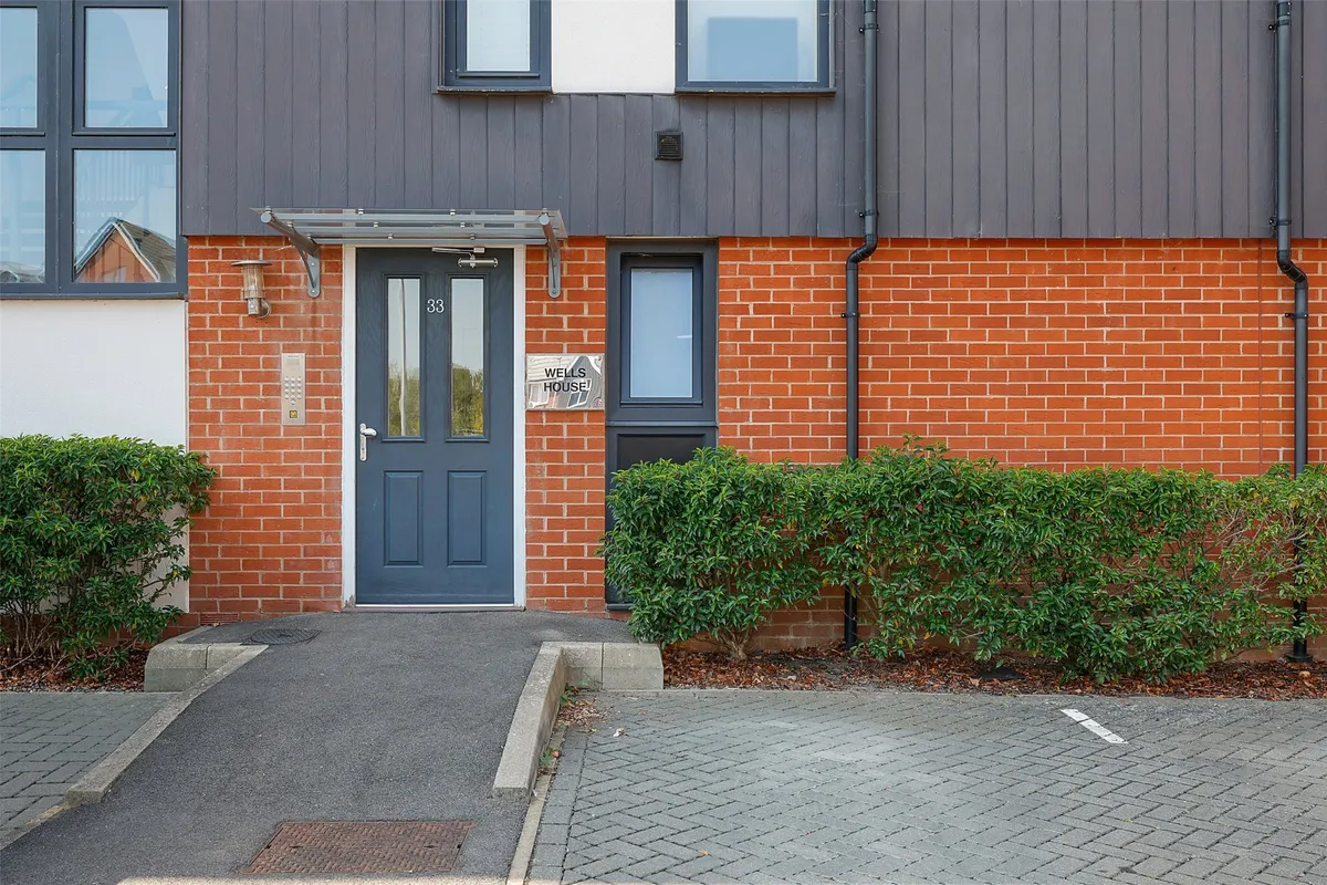 Huxley Drive, Hurst Green, Oxted, Surrey, RH8
