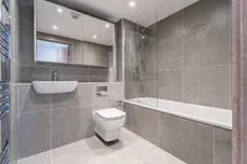 Plough Road, London, SW11 photo 10