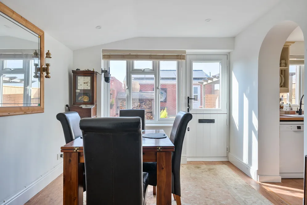 Broad Street, Beechingstoke, SN9 photo 7