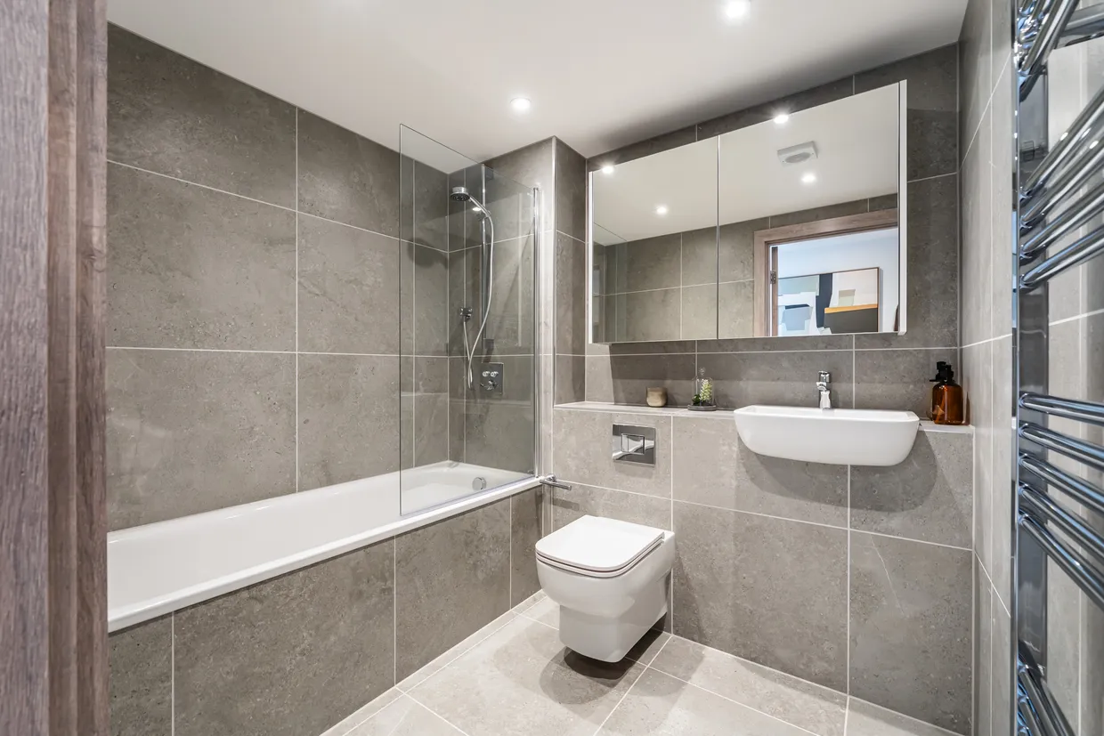 Plough Road, London, SW11 photo 4