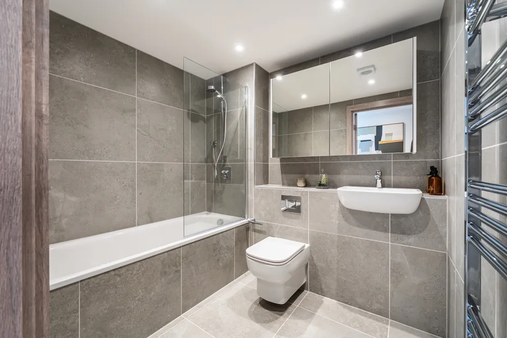Plough Road, London, SW11 photo 4