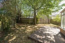 Alexander Crescent, Caterham, CR3 photo 9