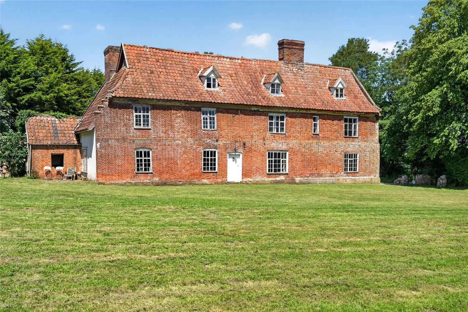 Bramfield, Halesworth, IP19 photo 2