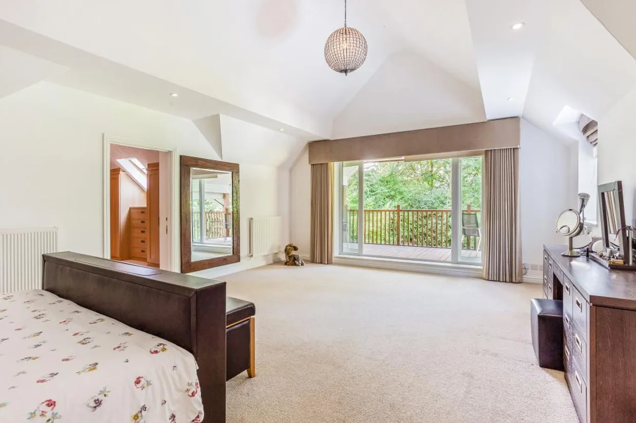 Fitzroy Road, Fleet, GU51 photo 12
