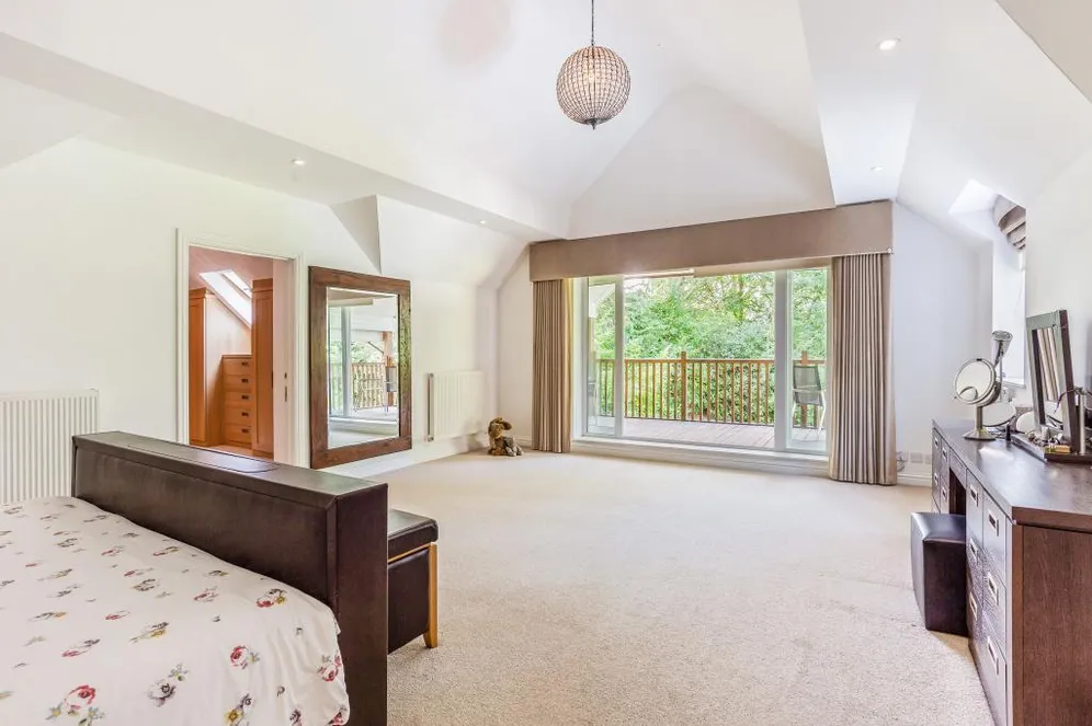 Fitzroy Road, Fleet, GU51 photo 12