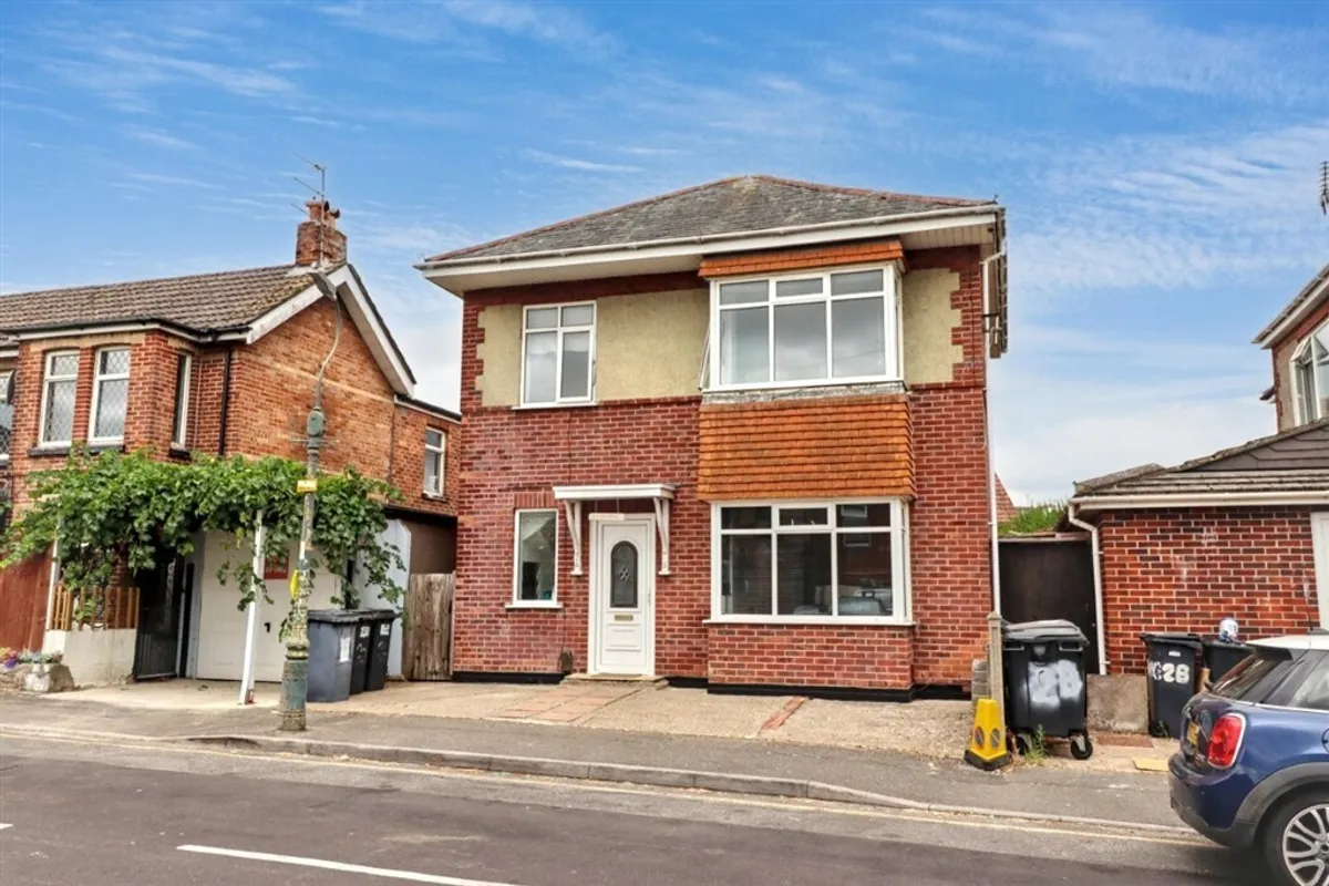 Maple Road, BOURNEMOUTH