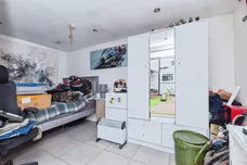 Cotswold Green, Leicester