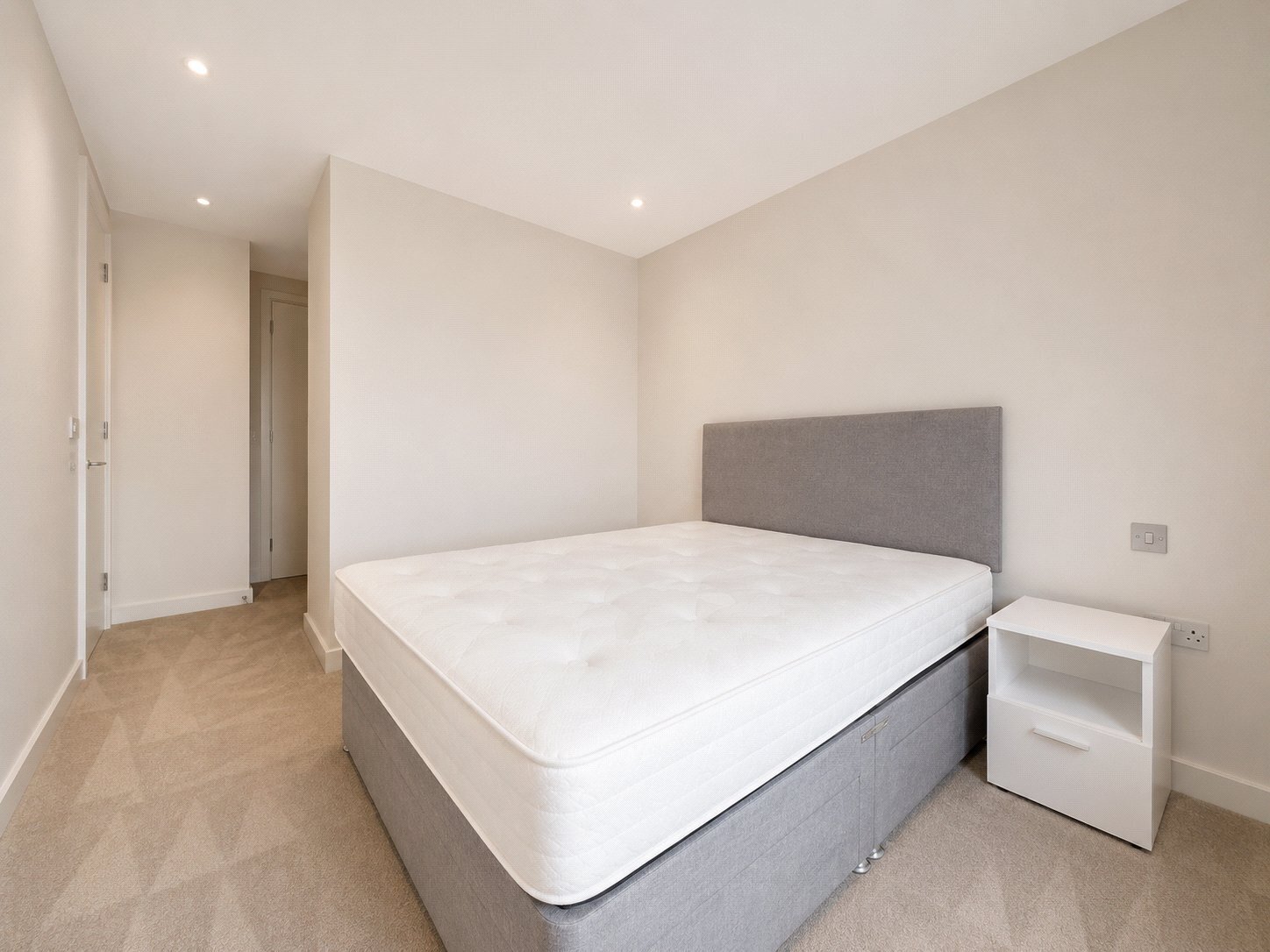 Lang Court, Hornsey High Street, London, N8 Image 7