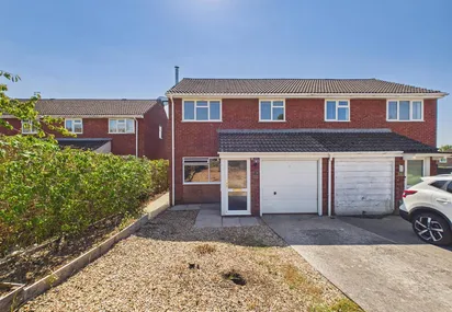 Oakhill Avenue, Bitton, Bristol