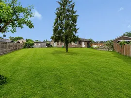 Stuart Close, Brandon thumb 2