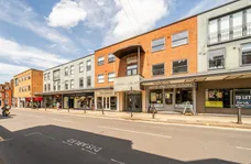 High Street Guildford GU1 photo 1