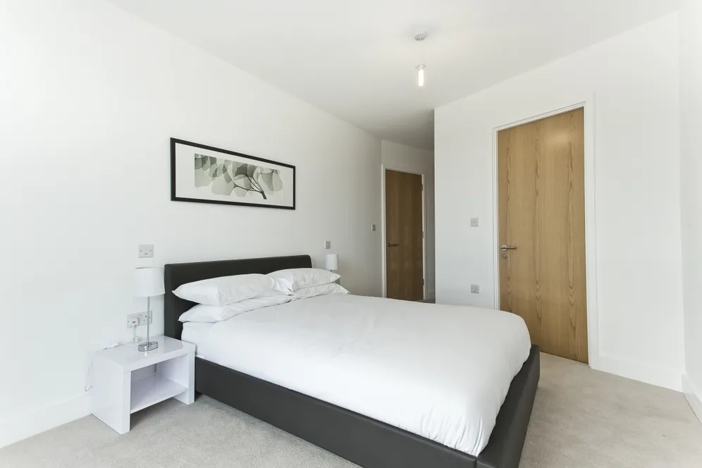 Bywell Place, E16 photo 4