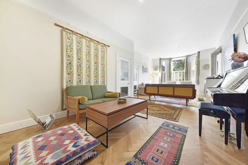 Haydon Park Road, London, SW19 photo 5