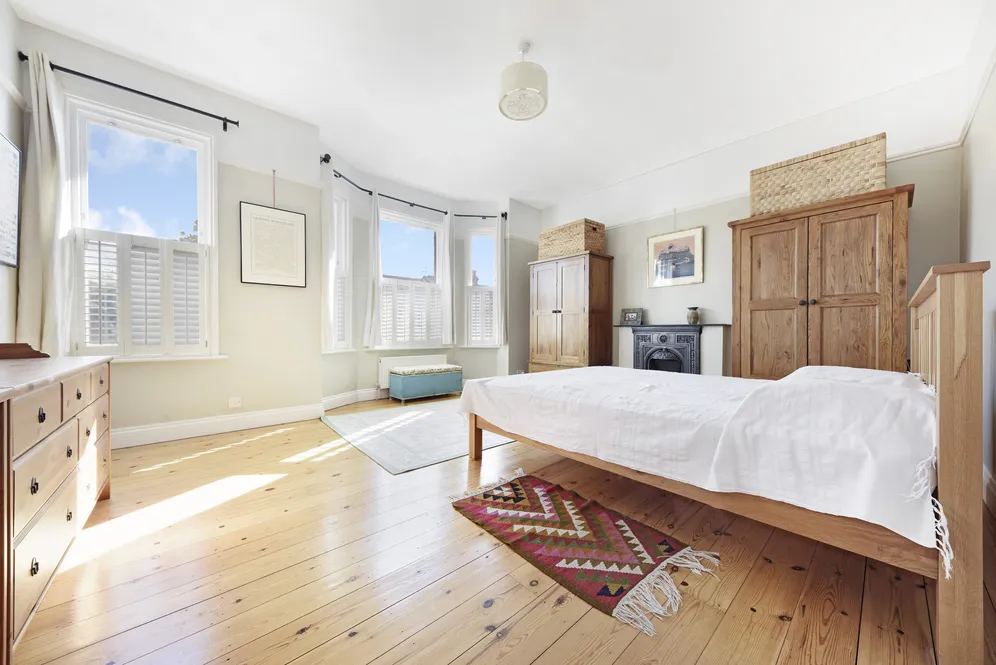 Haydon Park Road, London, SW19 photo 7