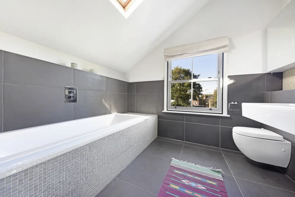 Haydon Park Road, London, SW19 photo 8