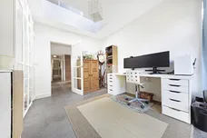 Haydon Park Road, London, SW19 photo 11