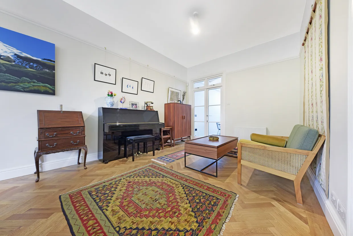 Haydon Park Road, London, SW19 photo 15