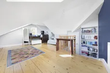 Haydon Park Road, London, SW19 photo 17