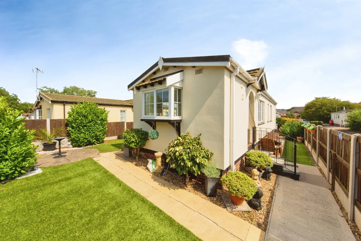 Orchard Park, Elton, Chester