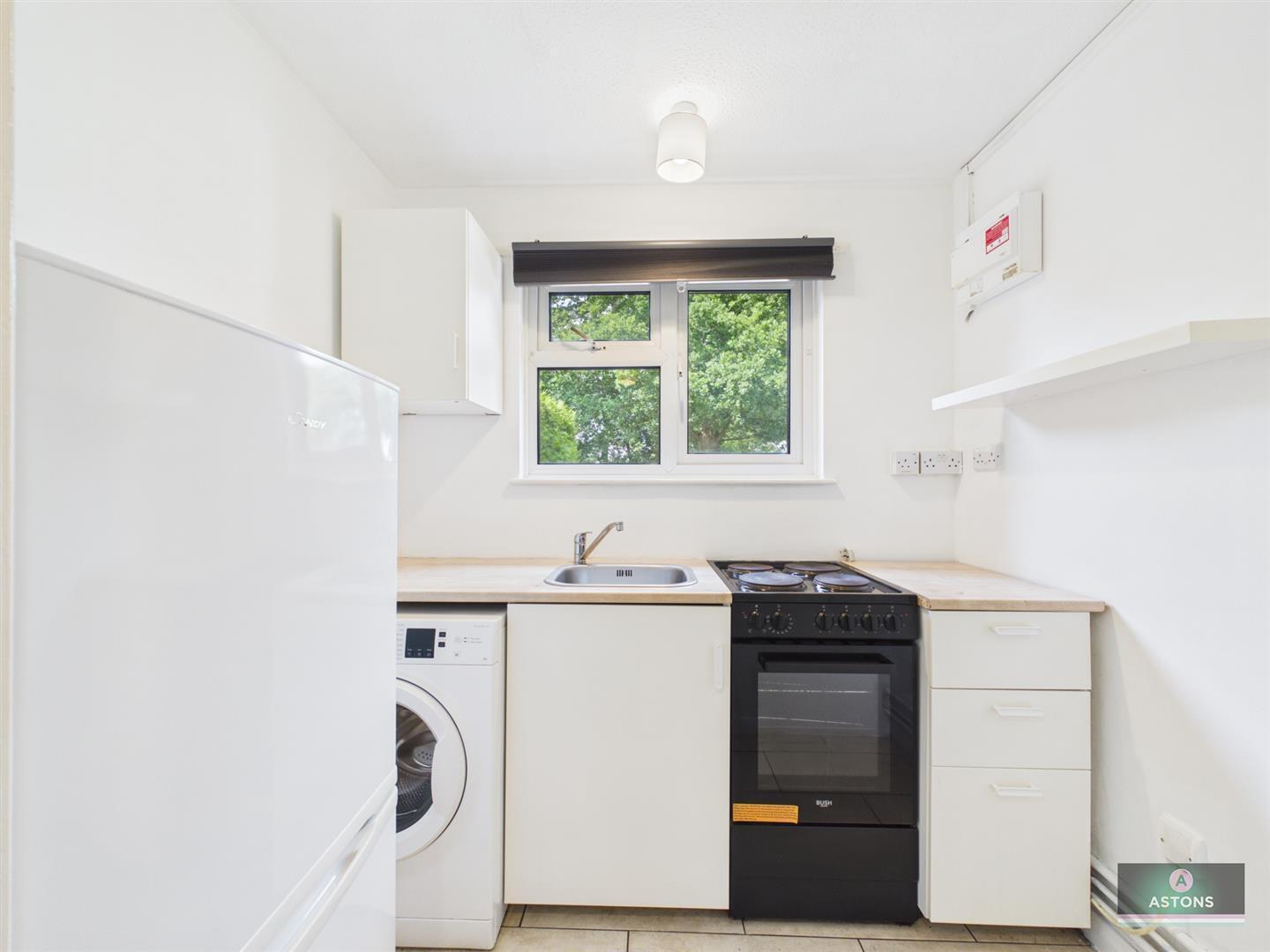 Lanercost Road, Southgate Image 7