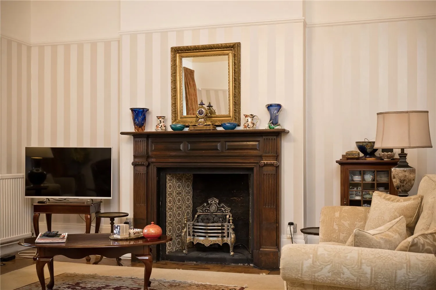 Perry Hill, Worplesdon, GU3 photo 18