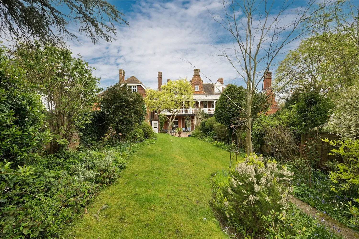 Perry Hill, Worplesdon, GU3 photo 25