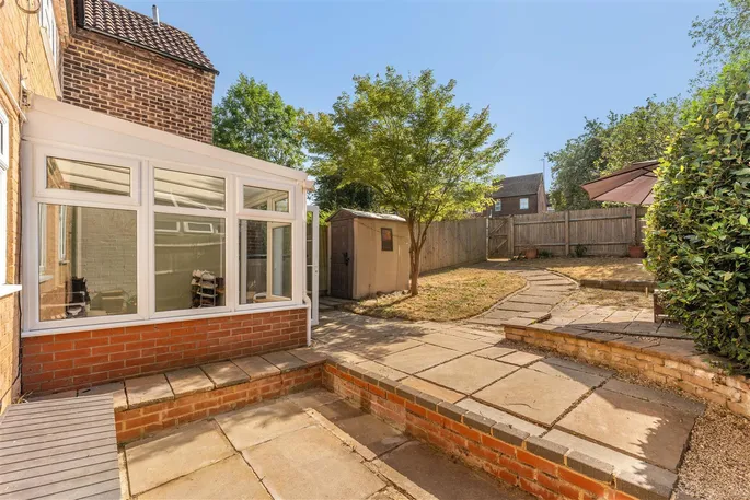 Property carousel image 13