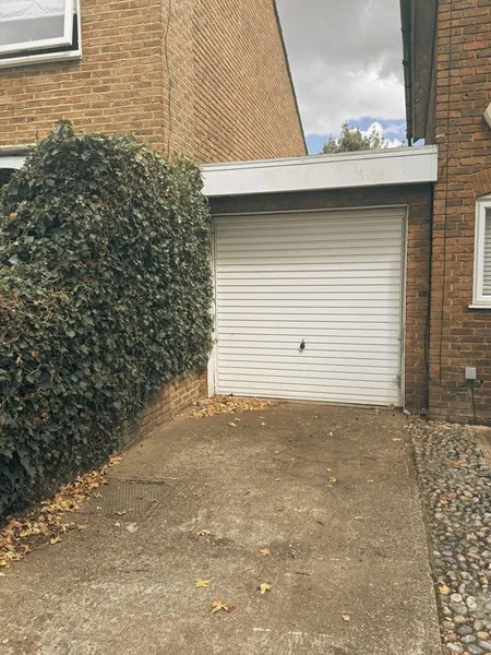 Sandycombe Road, Richmond, TW9 photo 1