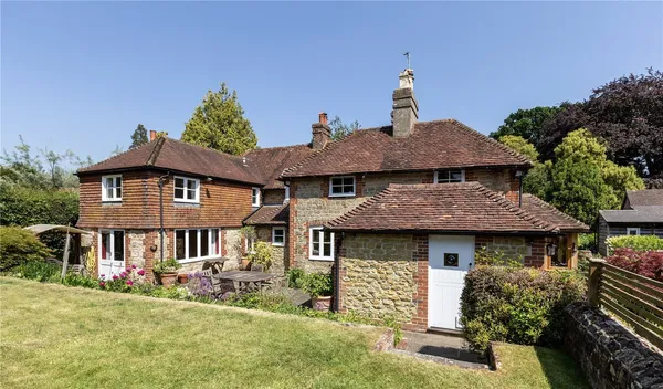 Little Bognor, Fittleworth, RH20 photo 2