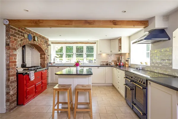 Little Bognor, Fittleworth, RH20 photo 3
