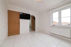 Broadwaters, Kingswood, Hull