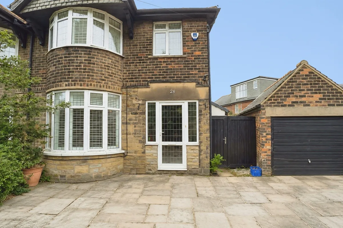 Uppermoor, Pudsey