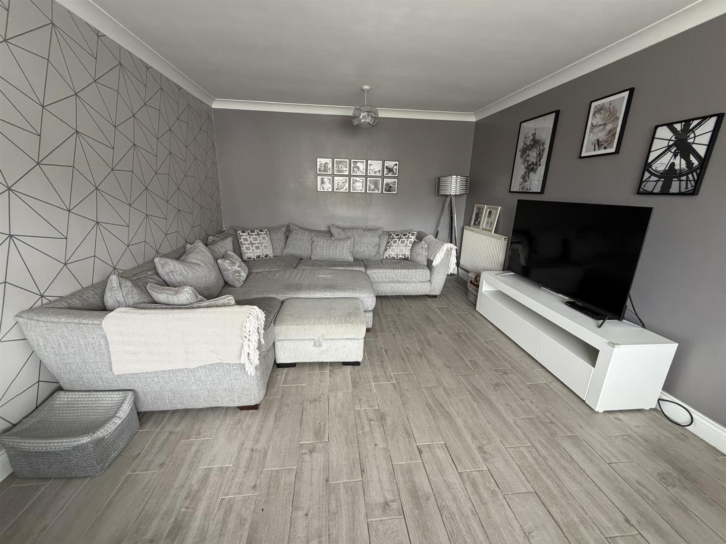Glendower Close, Daventry Image 12