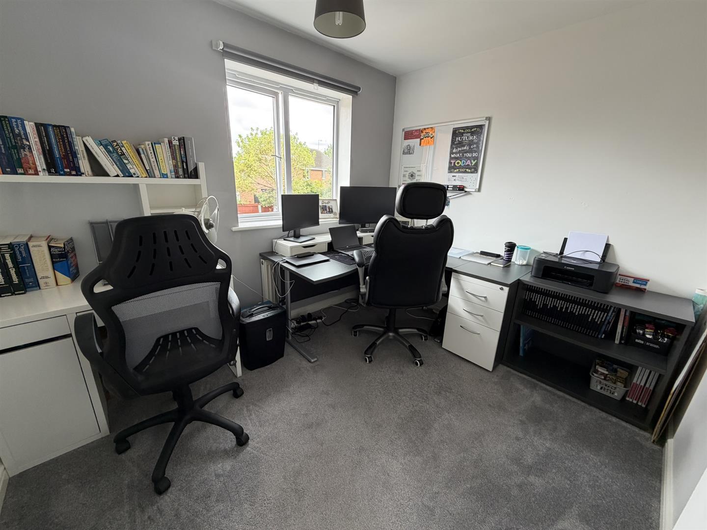Glendower Close, Daventry Image 22
