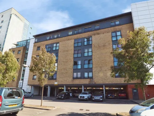 Ferry Court, Cardiffphoto