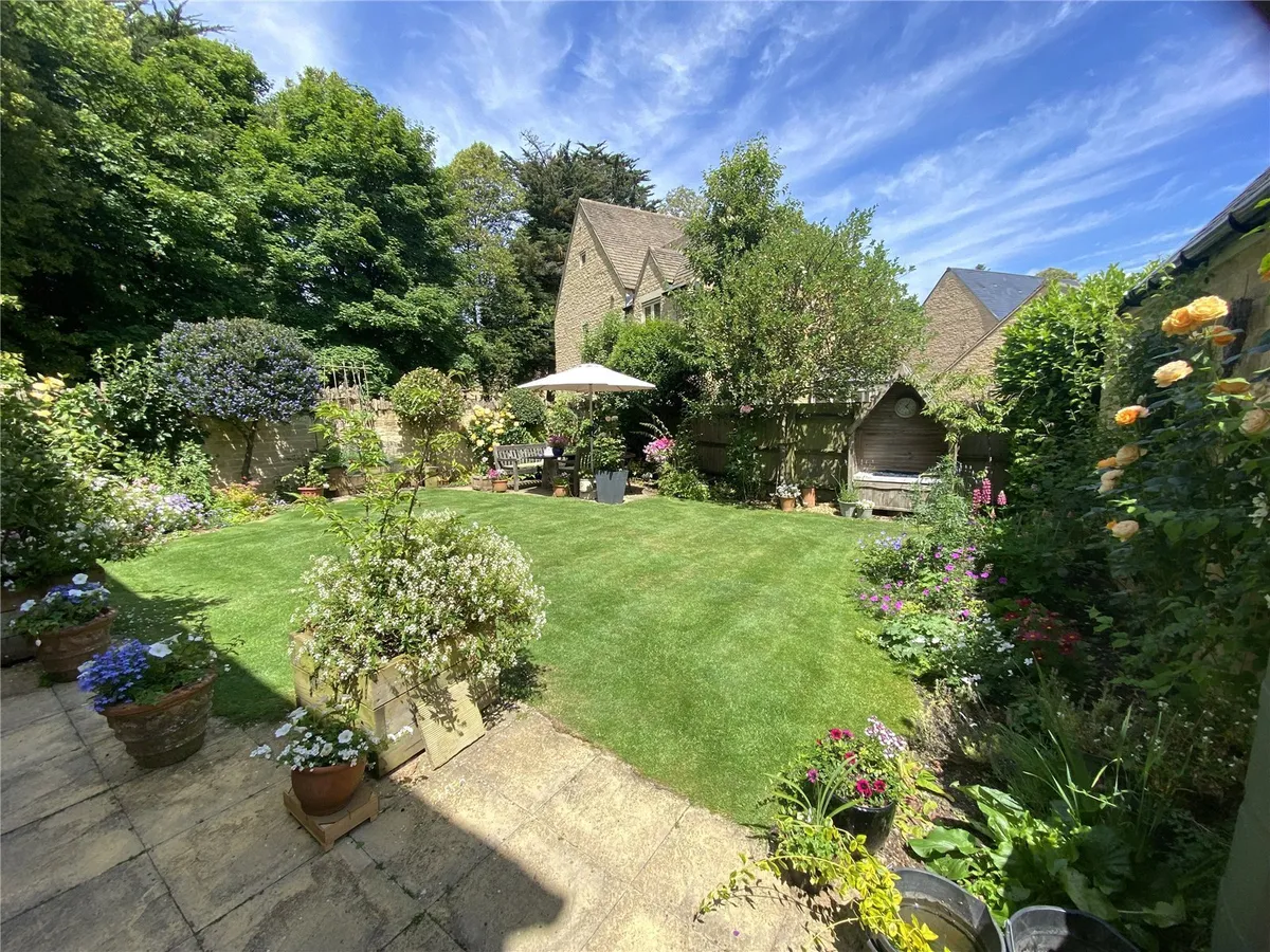 Delfin Way, Upper Rissington, Cheltenham, Gloucestershire, GL54
