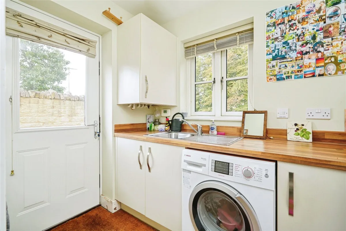 Delfin Way, Upper Rissington, Cheltenham, Gloucestershire, GL54