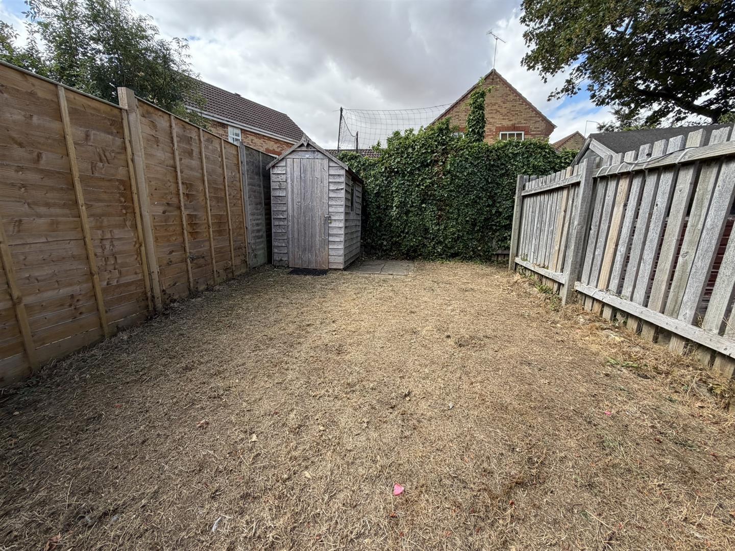 Larch Drive, Daventry Image 12