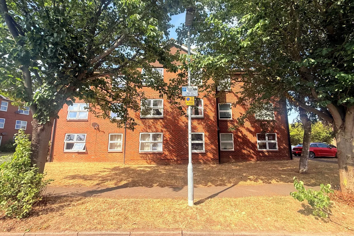 Broadwater Crescent, WELWYN GARDEN CITY