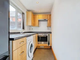 Carberry Place, Leeds thumb 2