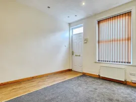 Carberry Place, Leeds thumb 3