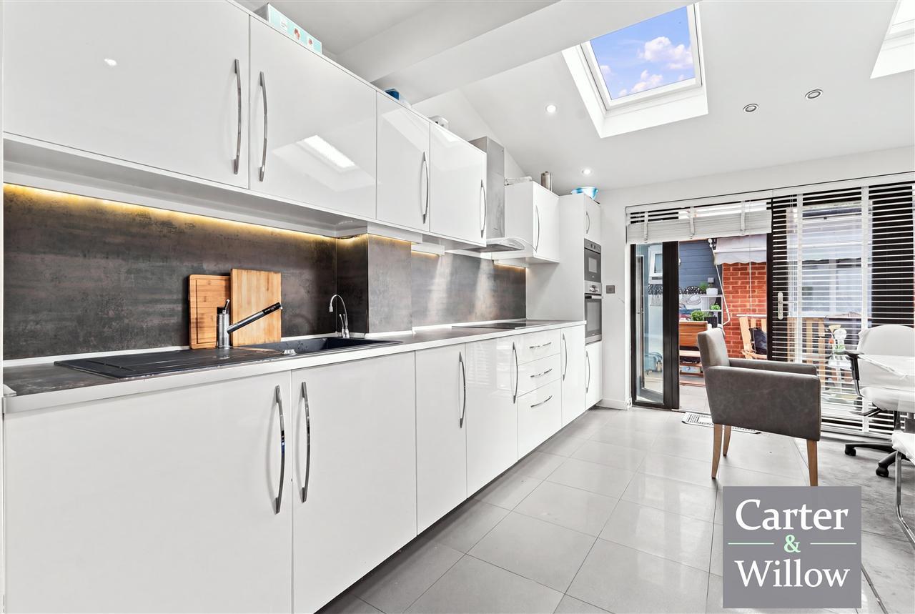 Highgrove Road, Essex Image 6